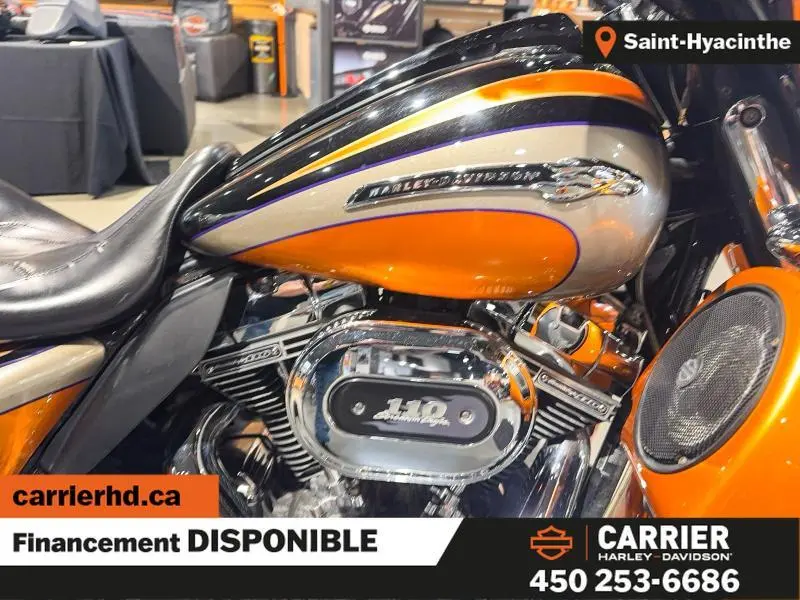 2011 Harley-Davidson Moto Harley-Davidson CVO STREET GLIDE 2011