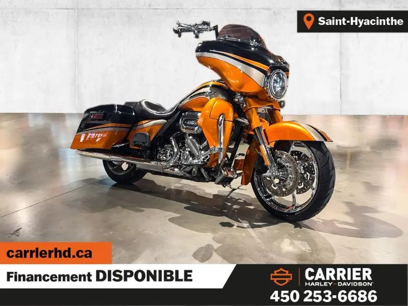 2011 Harley-Davidson Moto Harley-Davidson CVO STREET GLIDE 2011