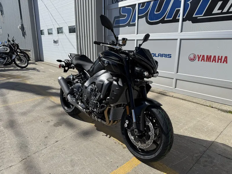 2025 Yamaha MT-10