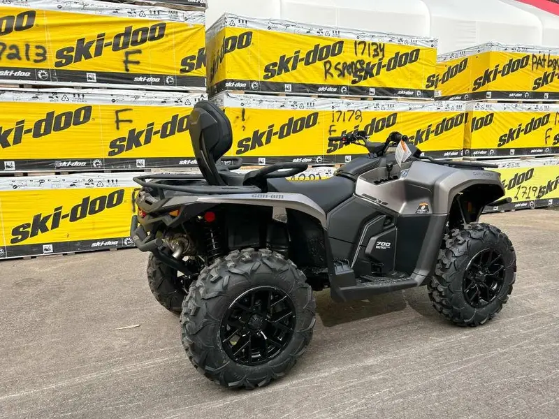 2025 Can-Am Outlander MAX XT 700