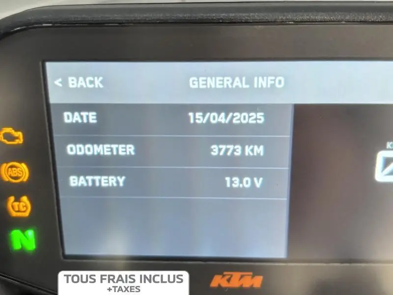 2023 KTM 890 DUKE R