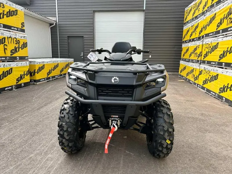 2025 Can-Am Outlander MAX XT 700