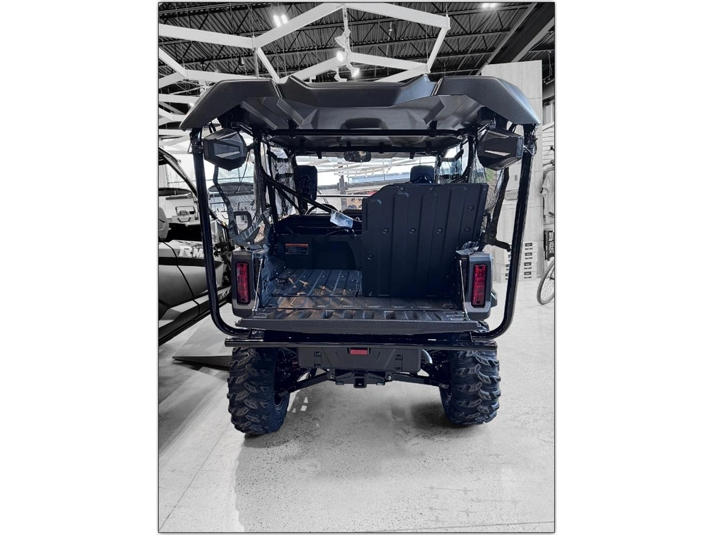 2025 Honda Pioneer 1000-5p Trail Se Demo Unit! alt