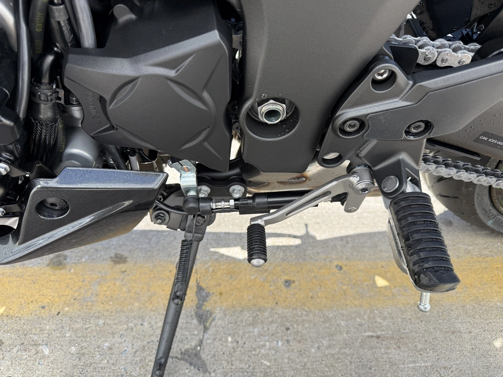 Kawasaki Ninja 1100sx 2025 alt