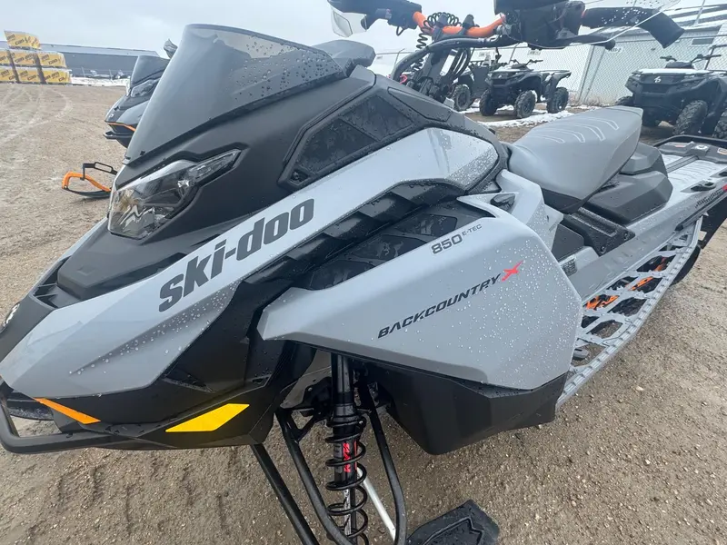 2025 Ski-Doo BACKCOUNTRY X 850