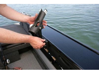 2025 Lund Boat Co 1875 Crossover Xs alt