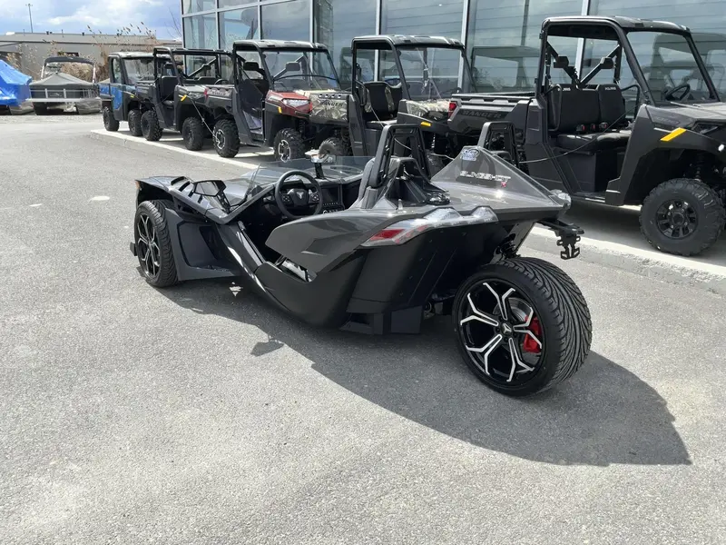 2025 Slingshot R - Autodrive
