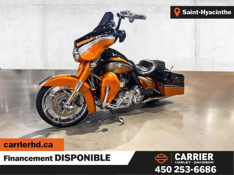 2011 Harley-Davidson Moto Harley-Davidson CVO STREET GLIDE 2011