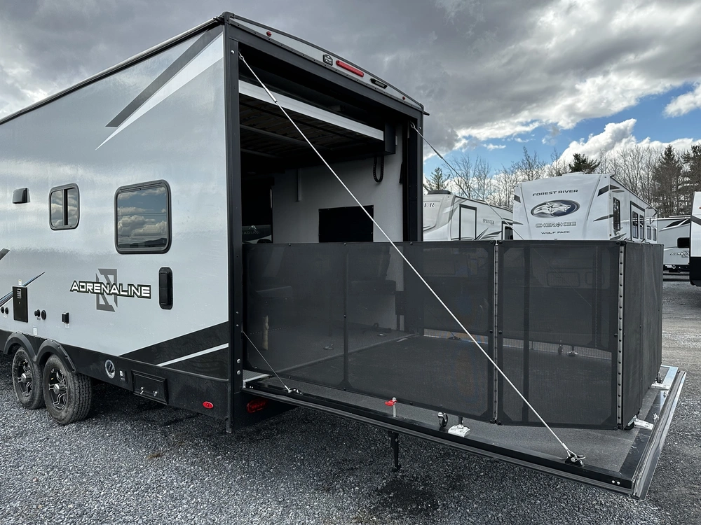 Coachmen Adrenaline 27kb 2024 alt