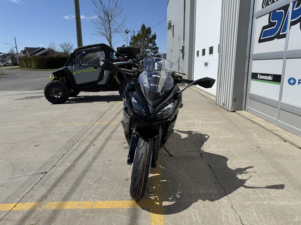 Kawasaki Ninja 1100sx 2025 alt
