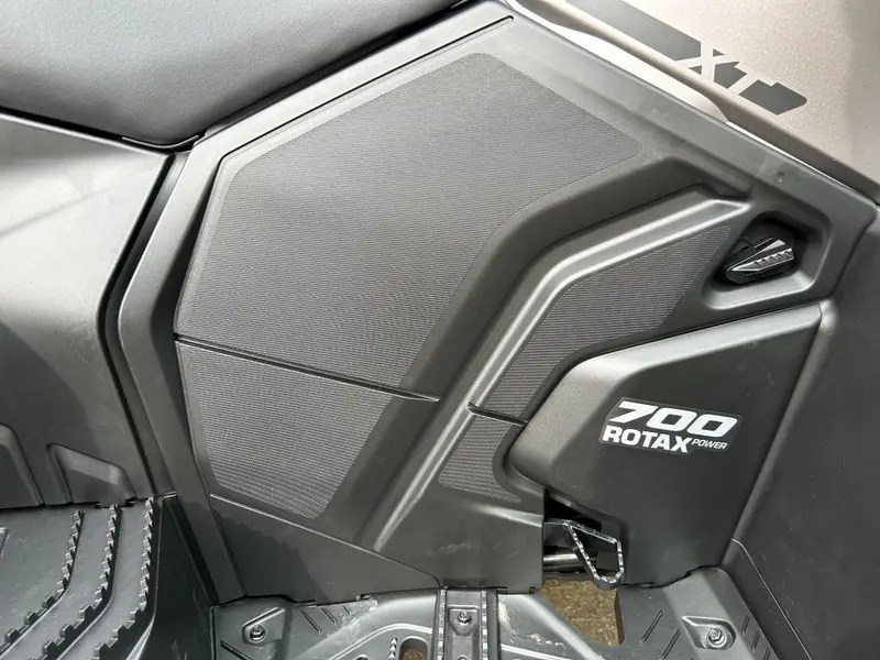 2025 Can-Am Outlander MAX XT 700
