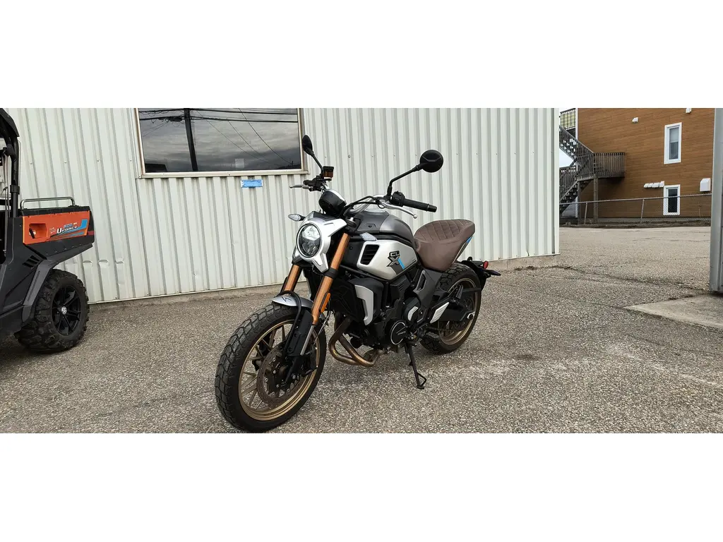 2023 CFMOTO 700CLX HÉRITAGE