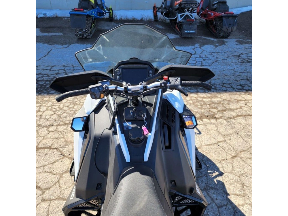 2021 Polaris 850 Indy Vr1 137 alt