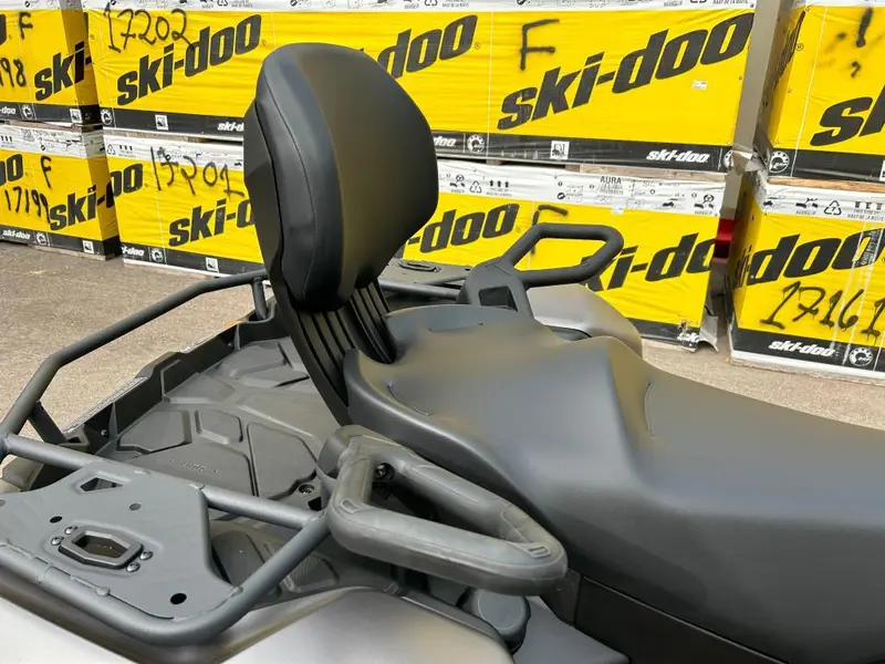 2025 Can-Am Outlander MAX XT 700