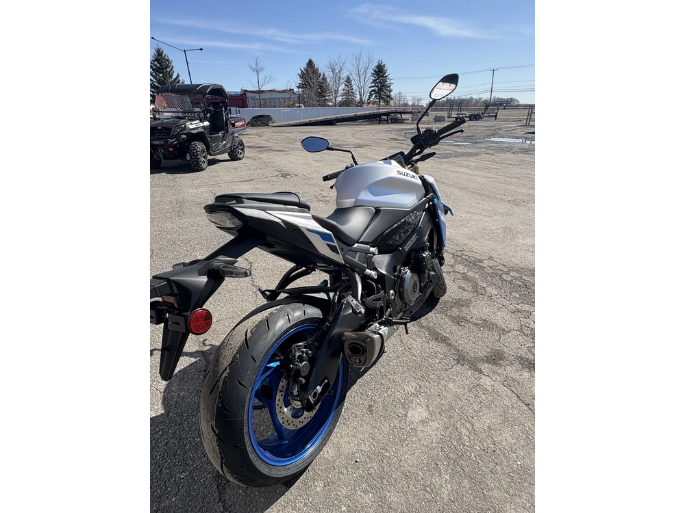 Suzuki Gsx-s1000a 2025 alt