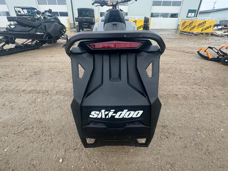 2025 Ski-Doo BACKCOUNTRY X 850