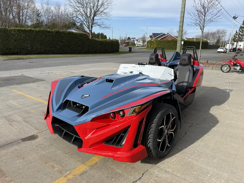 2025 SLINGSHOT Slingshot R Manuel