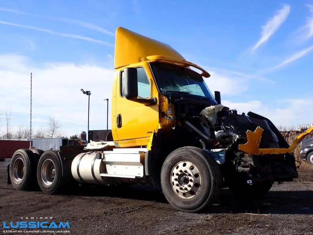 2019 International LT625
