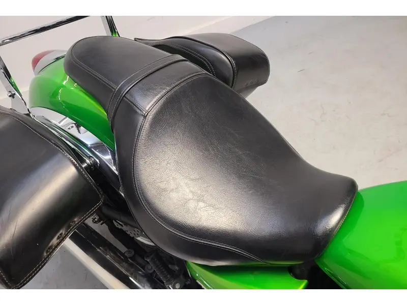 2008 Kawasaki VULCAN 900 CUSTOM thumbnail 4