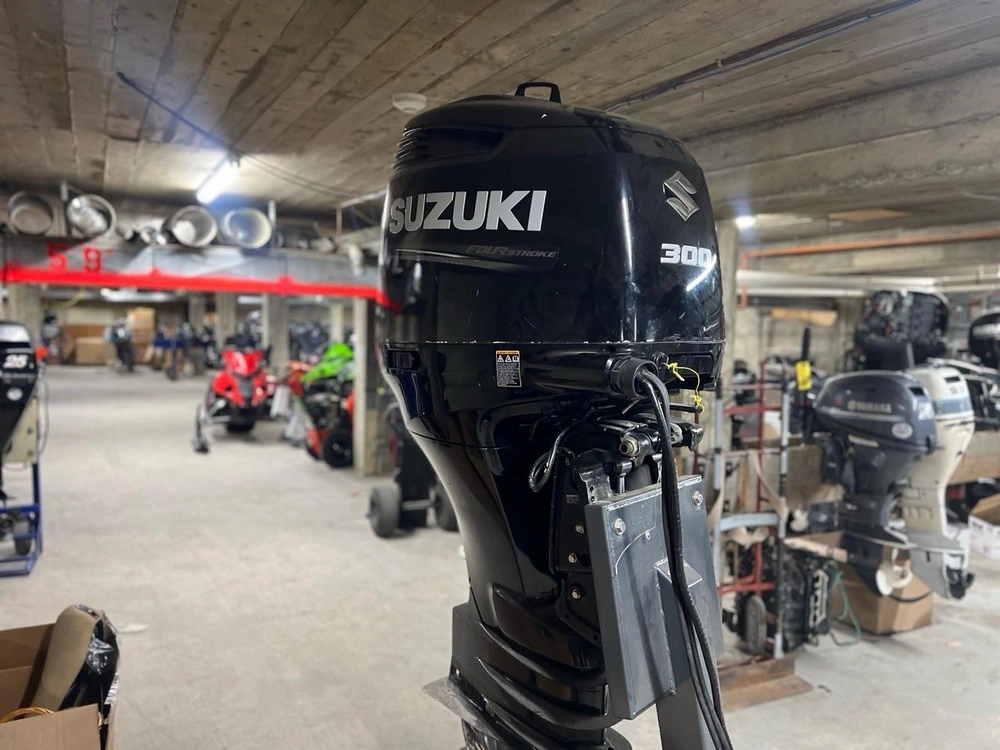 2021 Suzuki Df300 alt