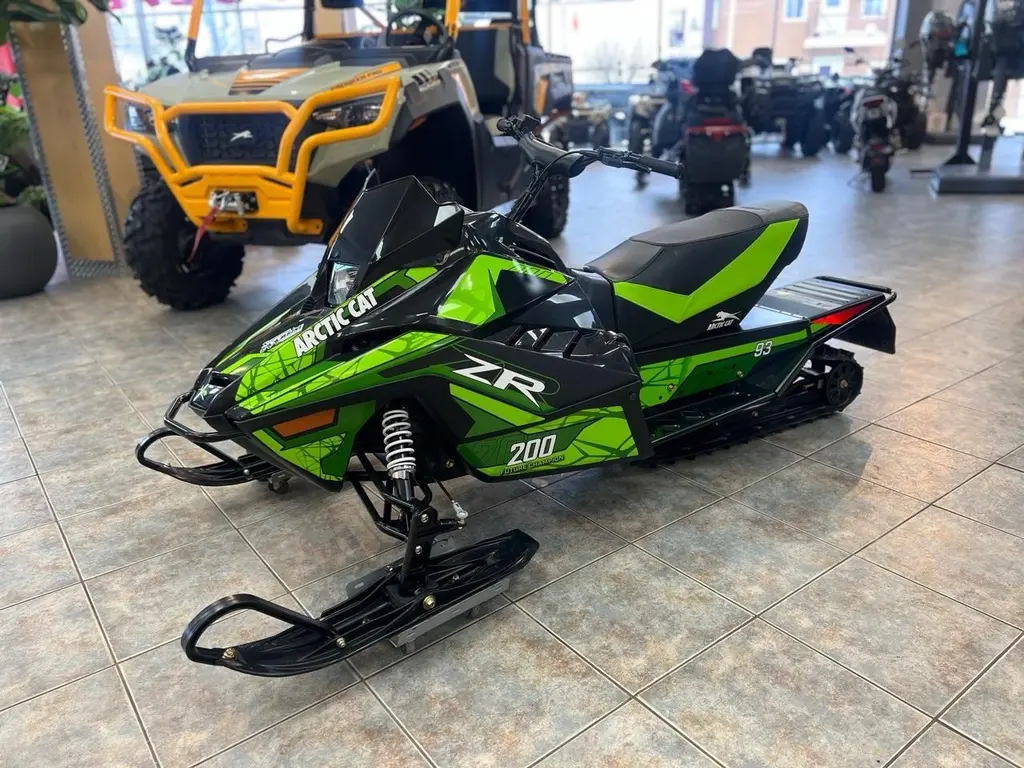 Arctic Cat ZR 200 ES 2025