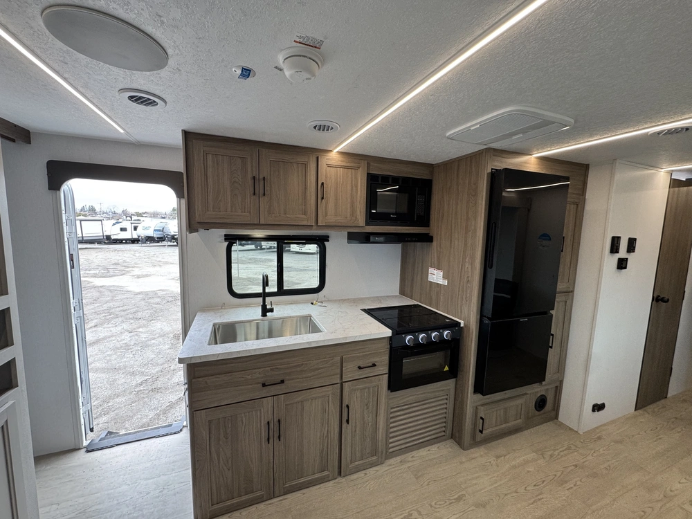 Coachmen Freedom Express Select 31se 2025 alt