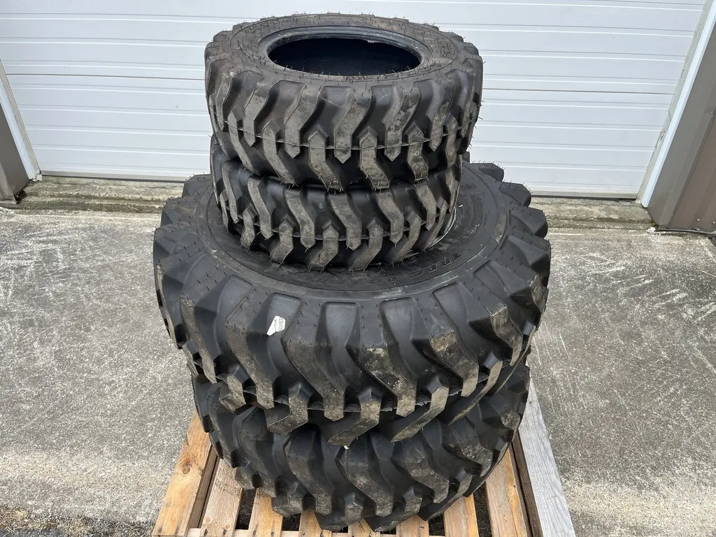Titan 25X8.50-14 et 43X16-20 2024