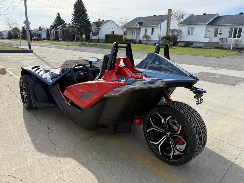 2025 SLINGSHOT Slingshot R Manuel