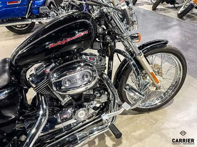 2006 Harley-Davidson Moto Harley-Davidson 1200 CUSTOM 2006