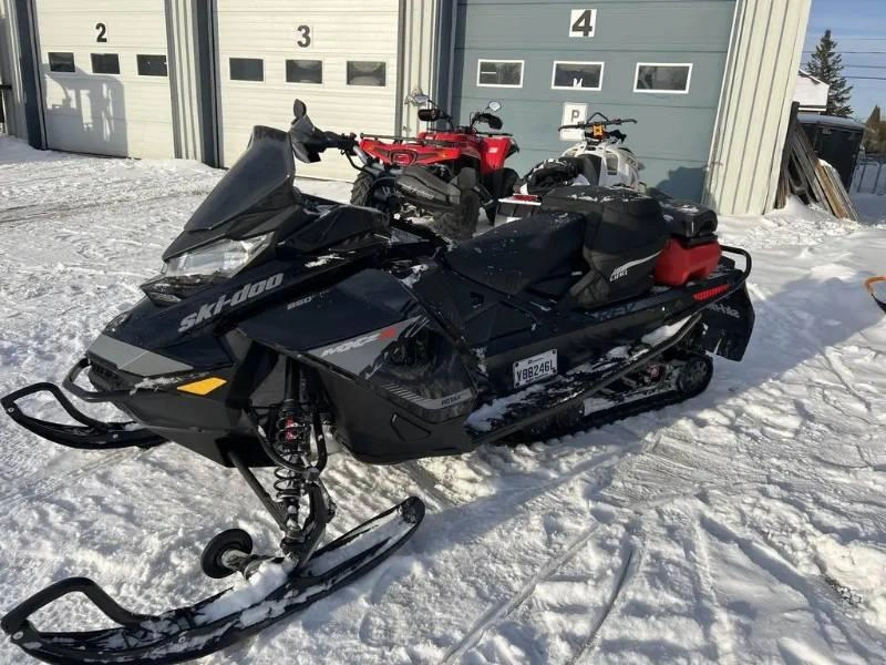 Ski-doo Mxz 850 X E-tec 2019 alt