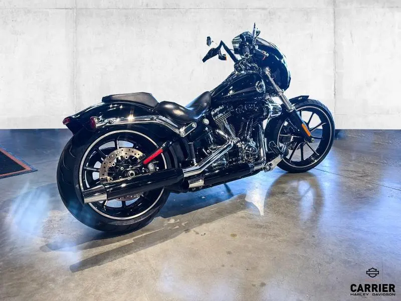 2015 Harley-Davidson Moto Harley-Davidson Breakout 2015