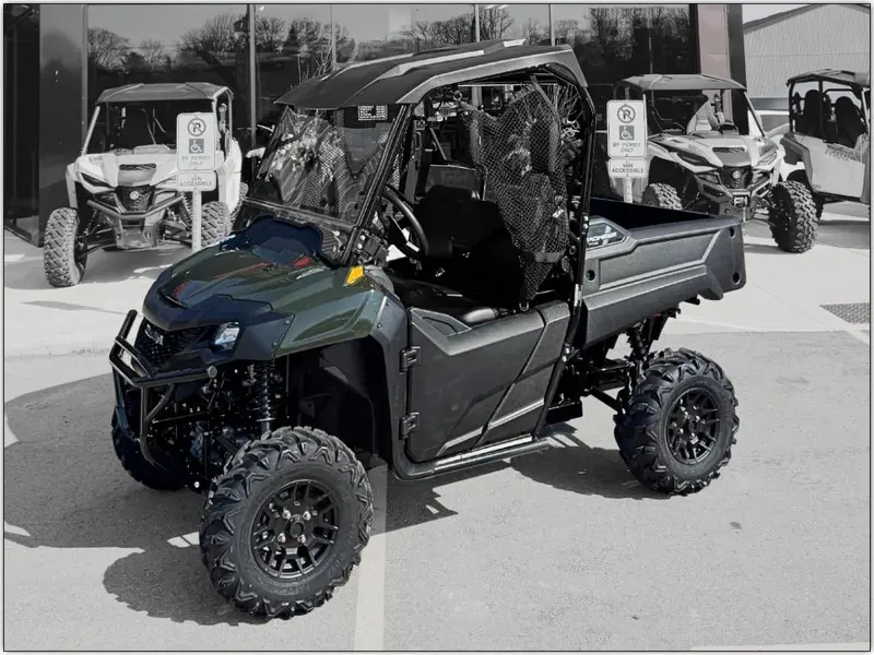 2025 Honda Pioneer 700-2P DLX with Roof & Windshield *All-In-Pricing