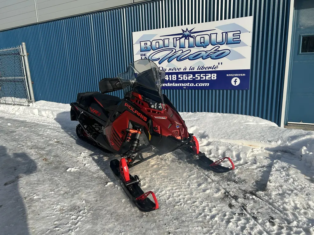 Polaris 850 INDY VR1 137 DYNAMIX EDITION  2025