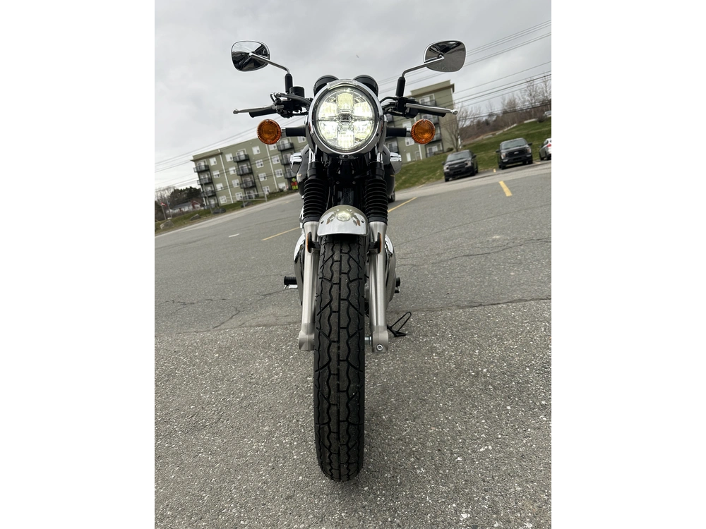 2025 Kawasaki W800 alt