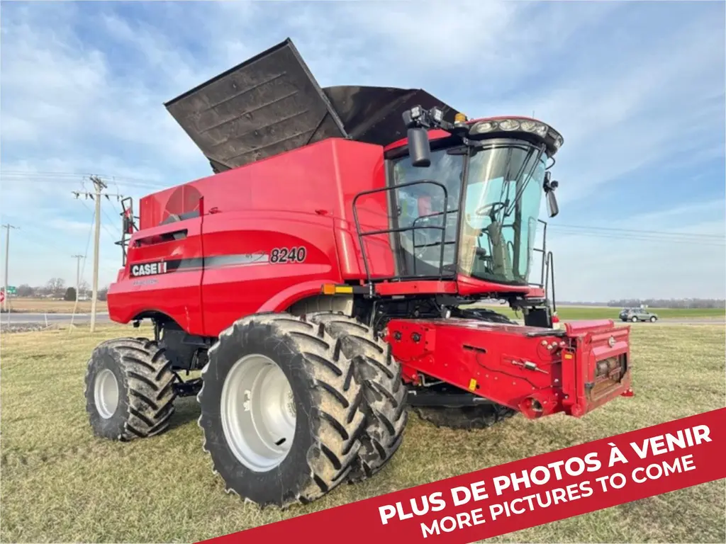 2018 Case IH 8240