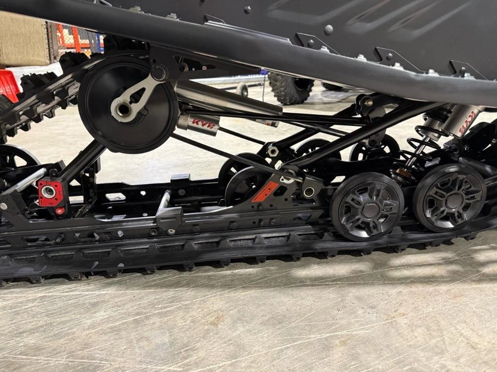 Ski-doo Renegade Mxz 600r 137'' 2025 alt