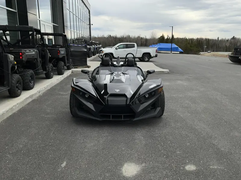 2025 Slingshot SL - Manuel