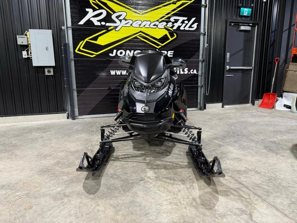 Ski-doo Renegade Mxz 600r 137'' 2025 alt