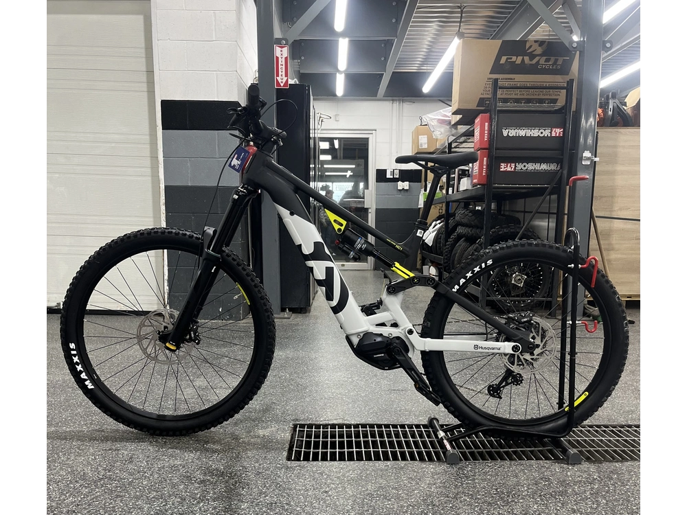 Husqvarna Hard Cross Hc1 Medium 2023 alt