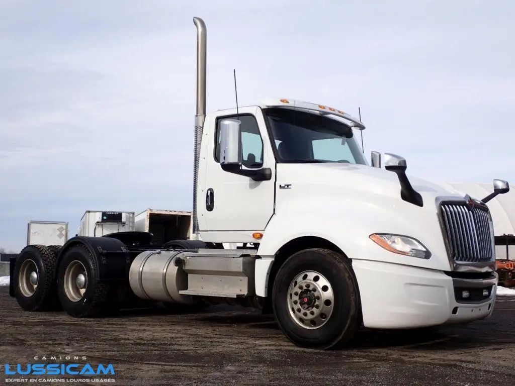 2018 International LT625
