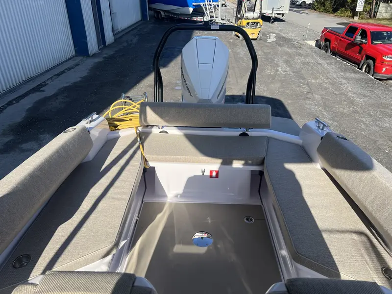2025 Axopar 25 CROSS TOP