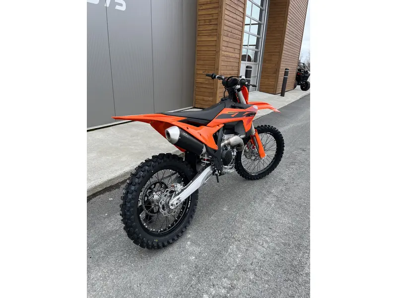 2025 KTM 250 SX-F thumbnail 5