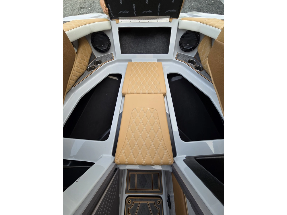 2025 Tigé Boats 2025 Tige 22rzx alt