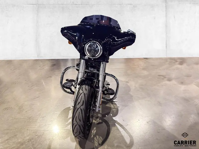 2017 Harley-Davidson Moto Harley-Davidson SOFTAIL SLIM 2017