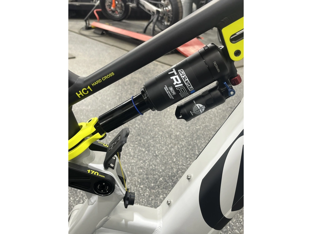 Husqvarna Hard Cross Hc1 Medium 2023 alt