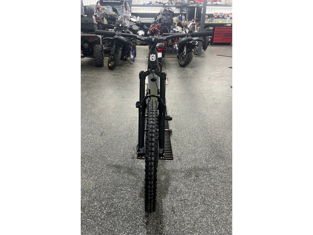 Husqvarna Hard Cross Hc1 Medium 2023 alt