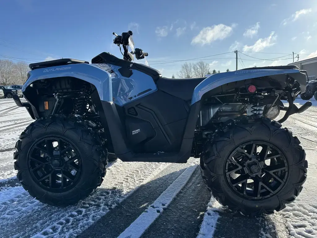 2025 Can-Am Outlander XT 700 