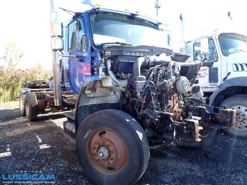International 7500 2013