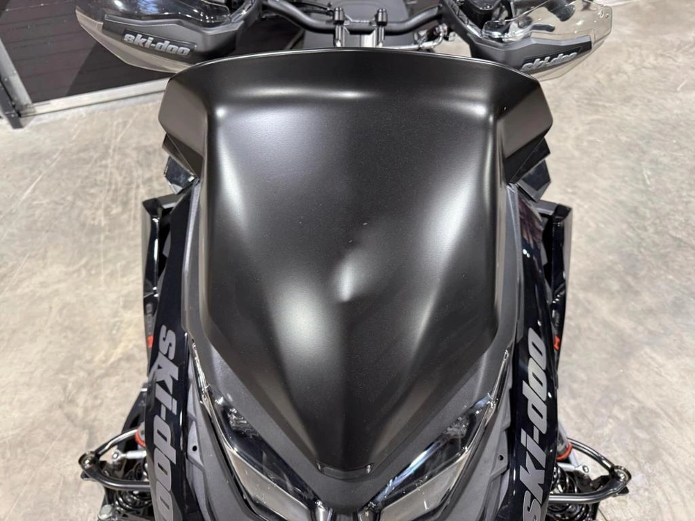 Ski-doo Renegade Mxz 600r 137'' 2025 alt