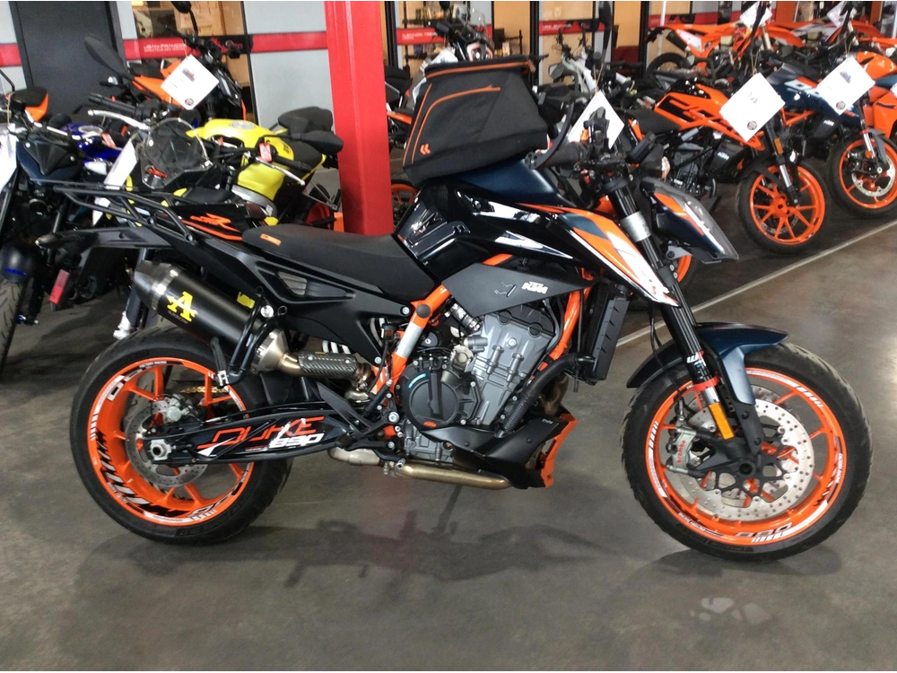 2023 Ktm Duke 890r alt